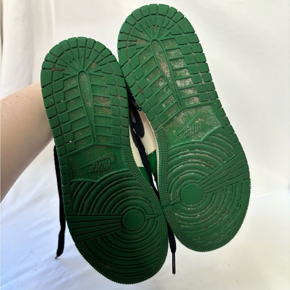 Kid's Air Jordan 1 Mid Pine size 5 - Picture 8 of 9